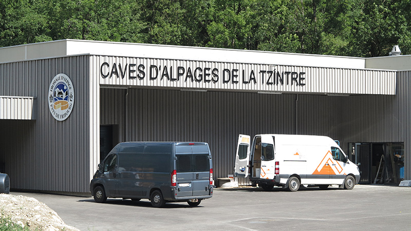 les caves d'alpage de la Tzintre